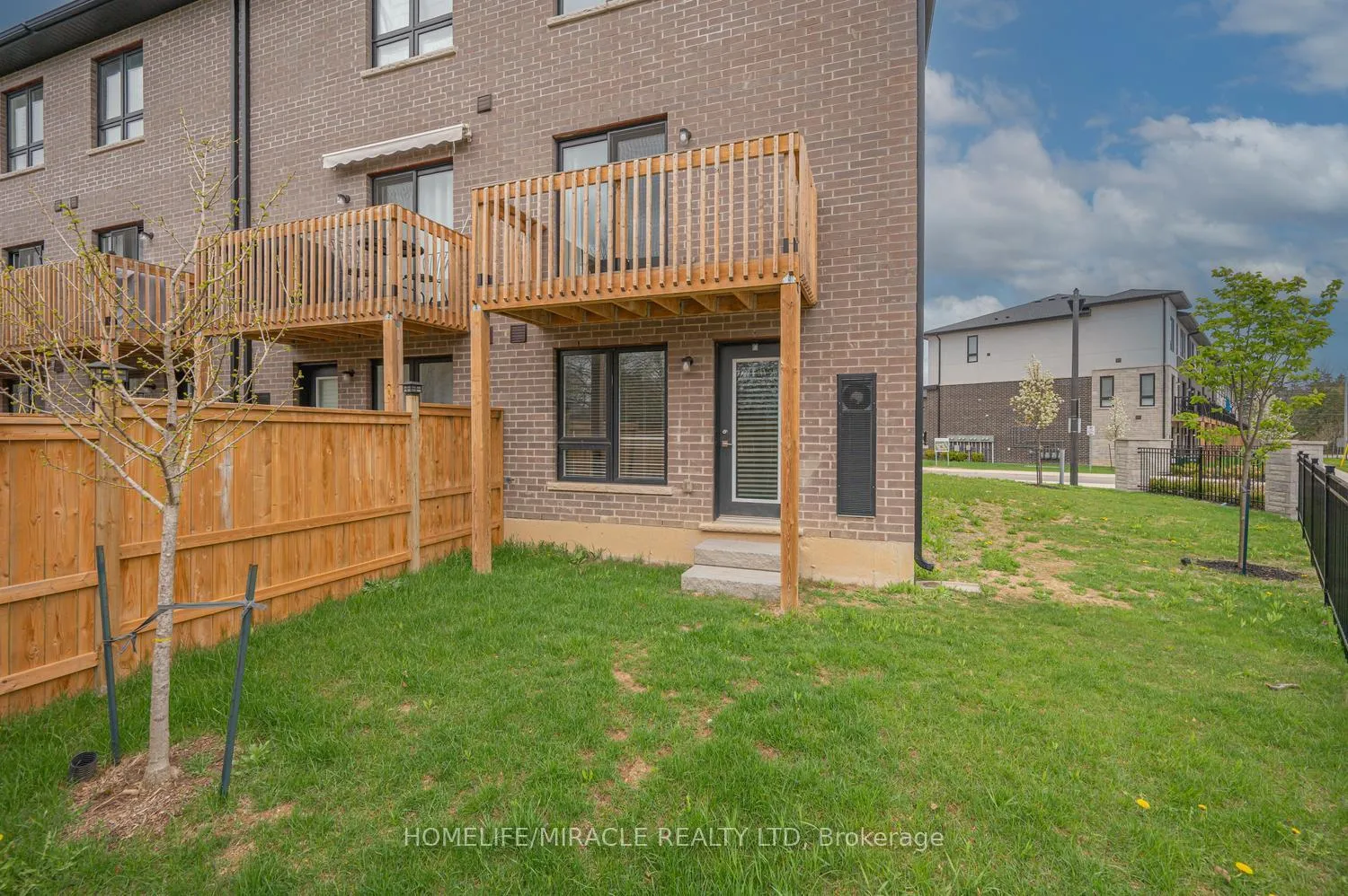Photo 23 of Unit 34, 720 Grey Street, Brantford, Echo Place — HOMEH