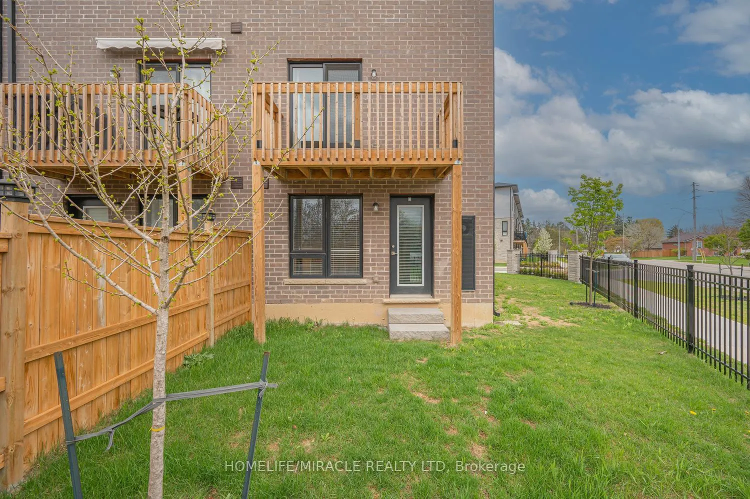 Photo 24 of Unit 34, 720 Grey Street, Brantford, Echo Place — HOMEH