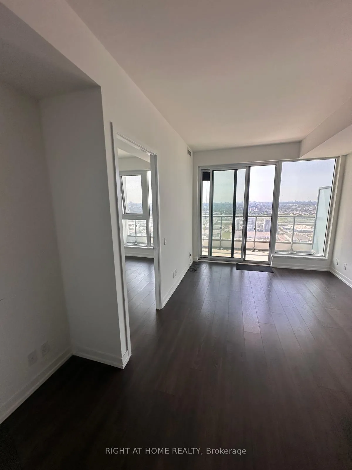 Photo 7 of Unit 4905, 5 Buttermill Avenue, Vaughan, Vaughan Corporate Centre — HOMEH