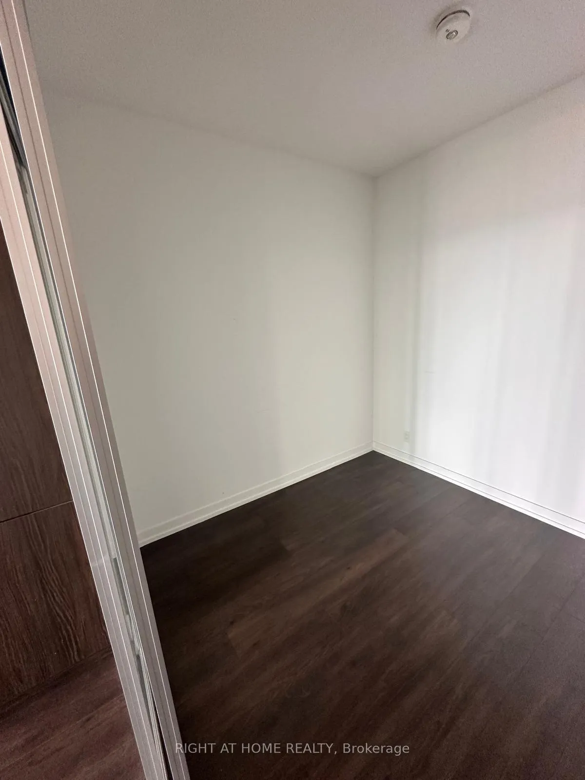 Photo 11 of Unit 4905, 5 Buttermill Avenue, Vaughan, Vaughan Corporate Centre — HOMEH
