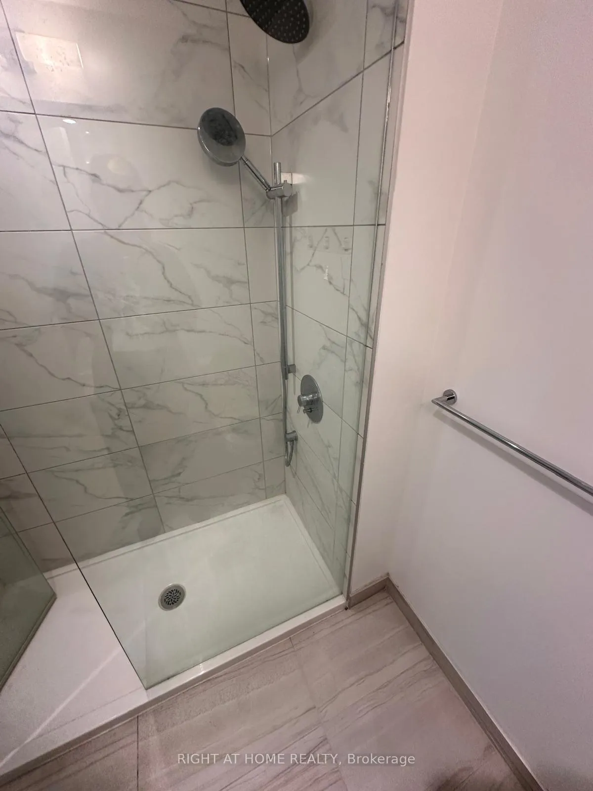 Photo 14 of Unit 4905, 5 Buttermill Avenue, Vaughan, Vaughan Corporate Centre — HOMEH