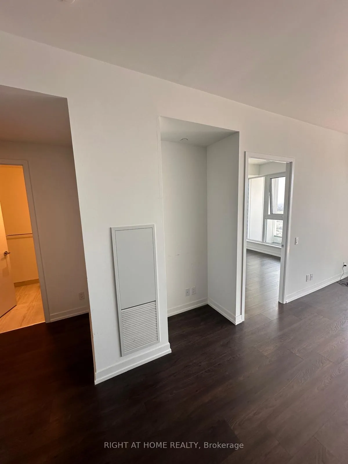 Photo 15 of Unit 4905, 5 Buttermill Avenue, Vaughan, Vaughan Corporate Centre — HOMEH
