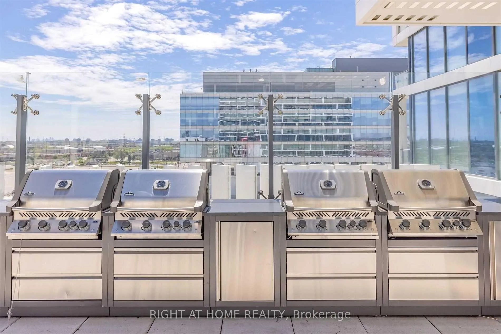 Photo 33 of Unit 4905, 5 Buttermill Avenue, Vaughan, Vaughan Corporate Centre — HOMEH