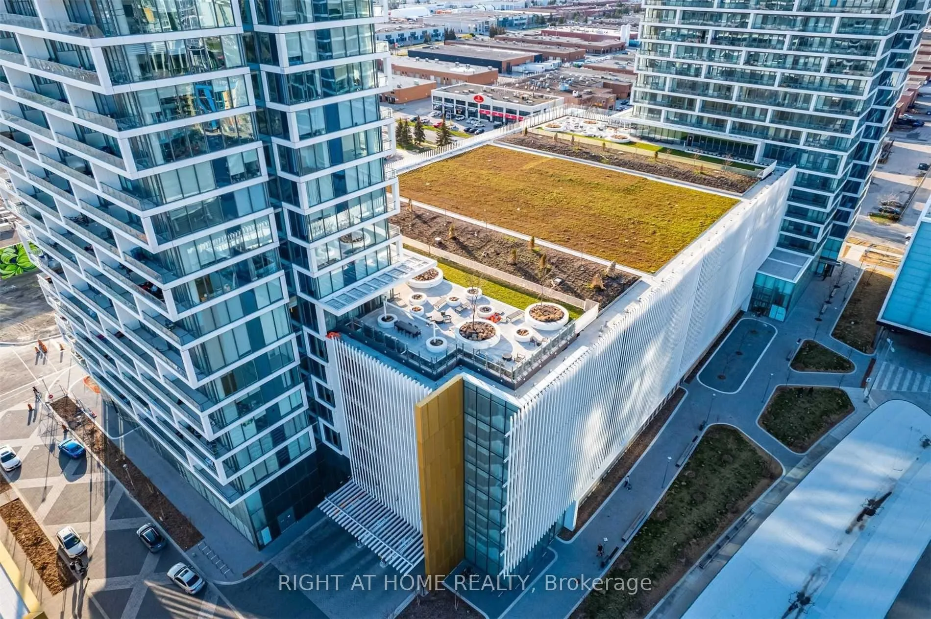 Photo 37 of Unit 4905, 5 Buttermill Avenue, Vaughan, Vaughan Corporate Centre — HOMEH
