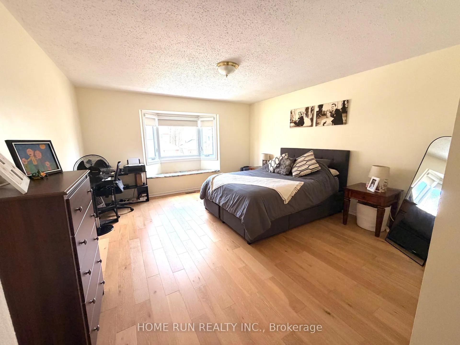 Photo 10 of 2210 Nature Trail Crescent, Ottawa, Chapel Hill South - Orleans Village — HOMEH
