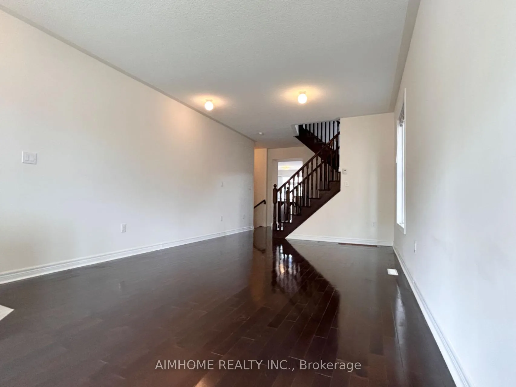 Photo 4 of 202 Harbord Street, Markham, Berczy — HOMEH
