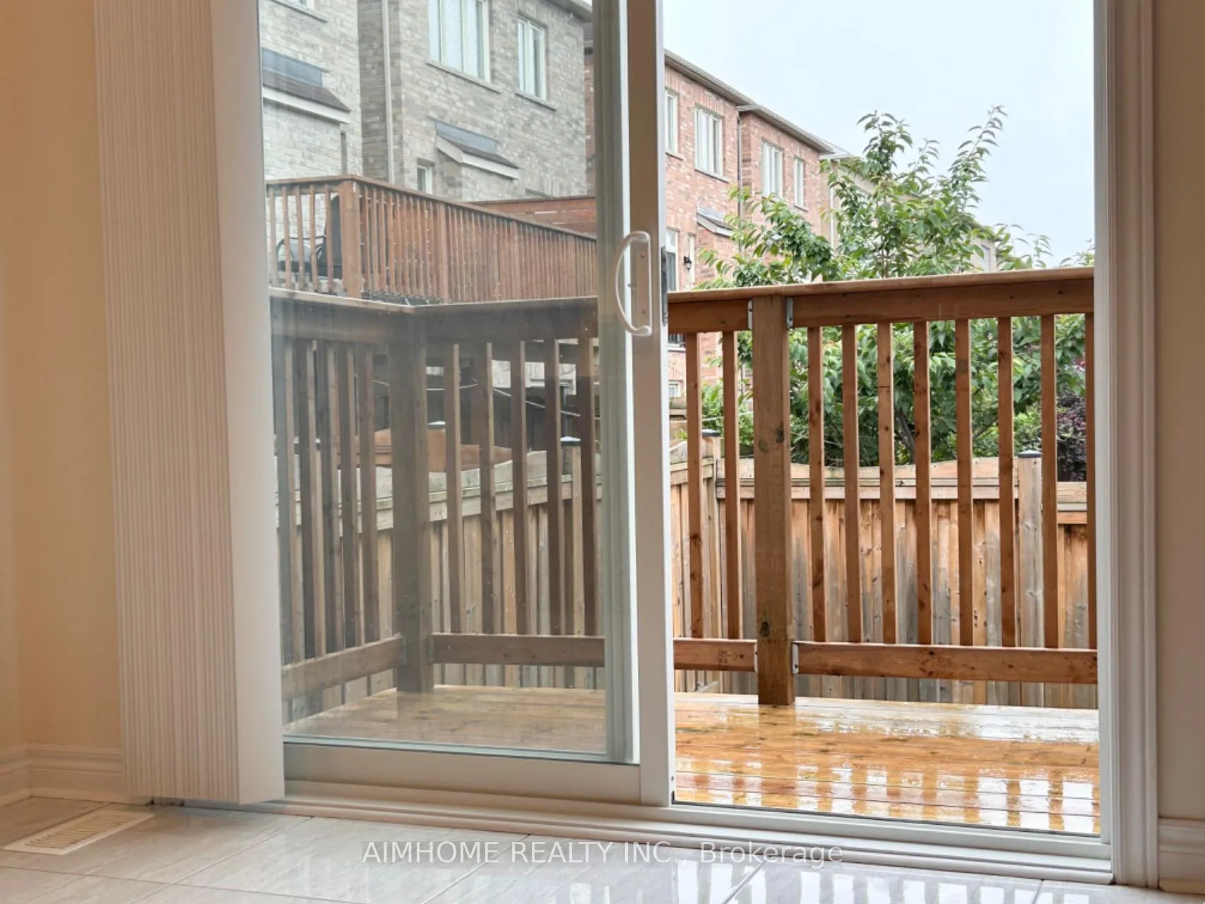 Photo 11 of 202 Harbord Street, Markham, Berczy — HOMEH