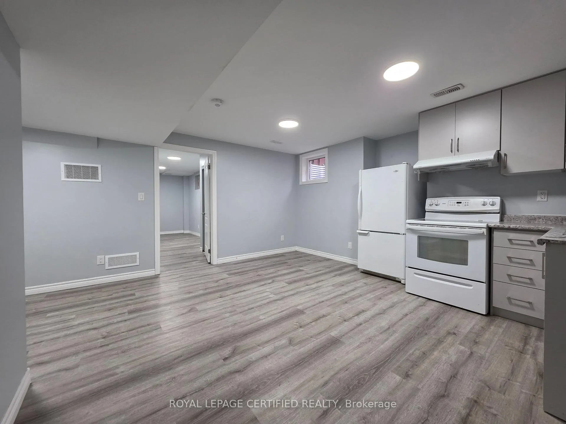 Photo 3 of Unit Basement, 100 Chase Crescent, Cambridge, Silver Heights — HOMEH