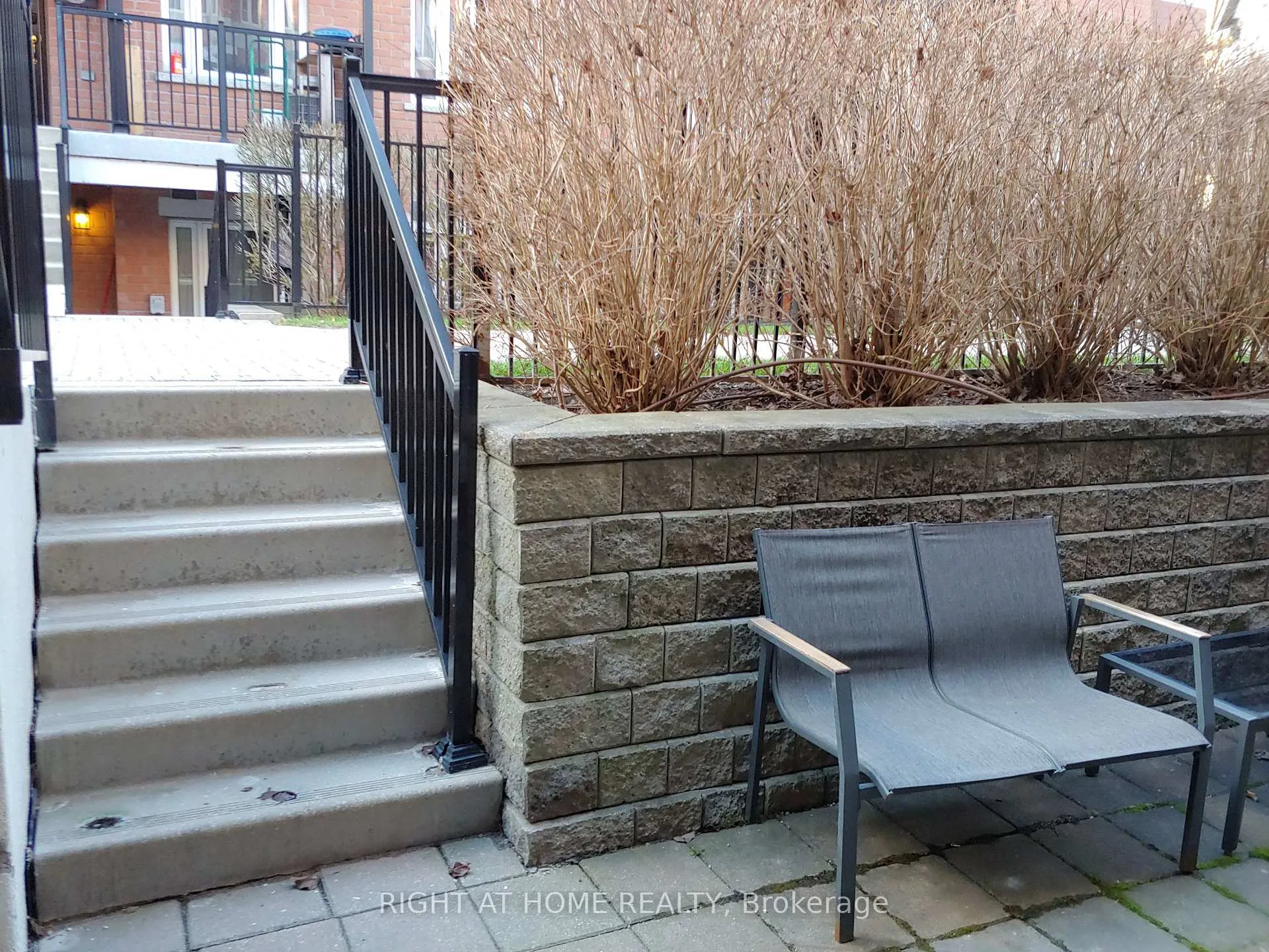 Photo 4 of Unit 162, 310 John Street, Markham, Aileen-Willowbrook — HOMEH