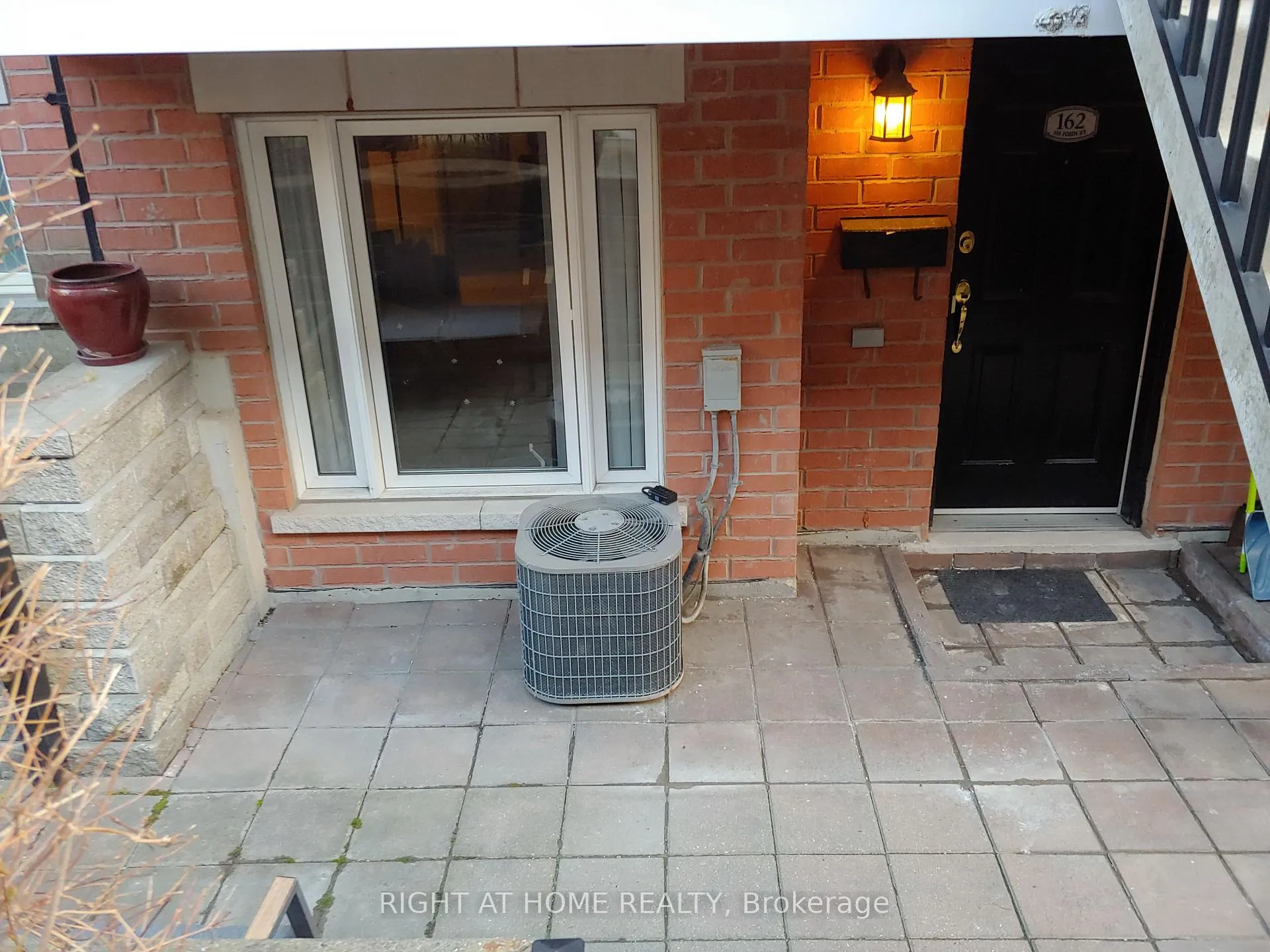 Photo 5 of Unit 162, 310 John Street, Markham, Aileen-Willowbrook — HOMEH