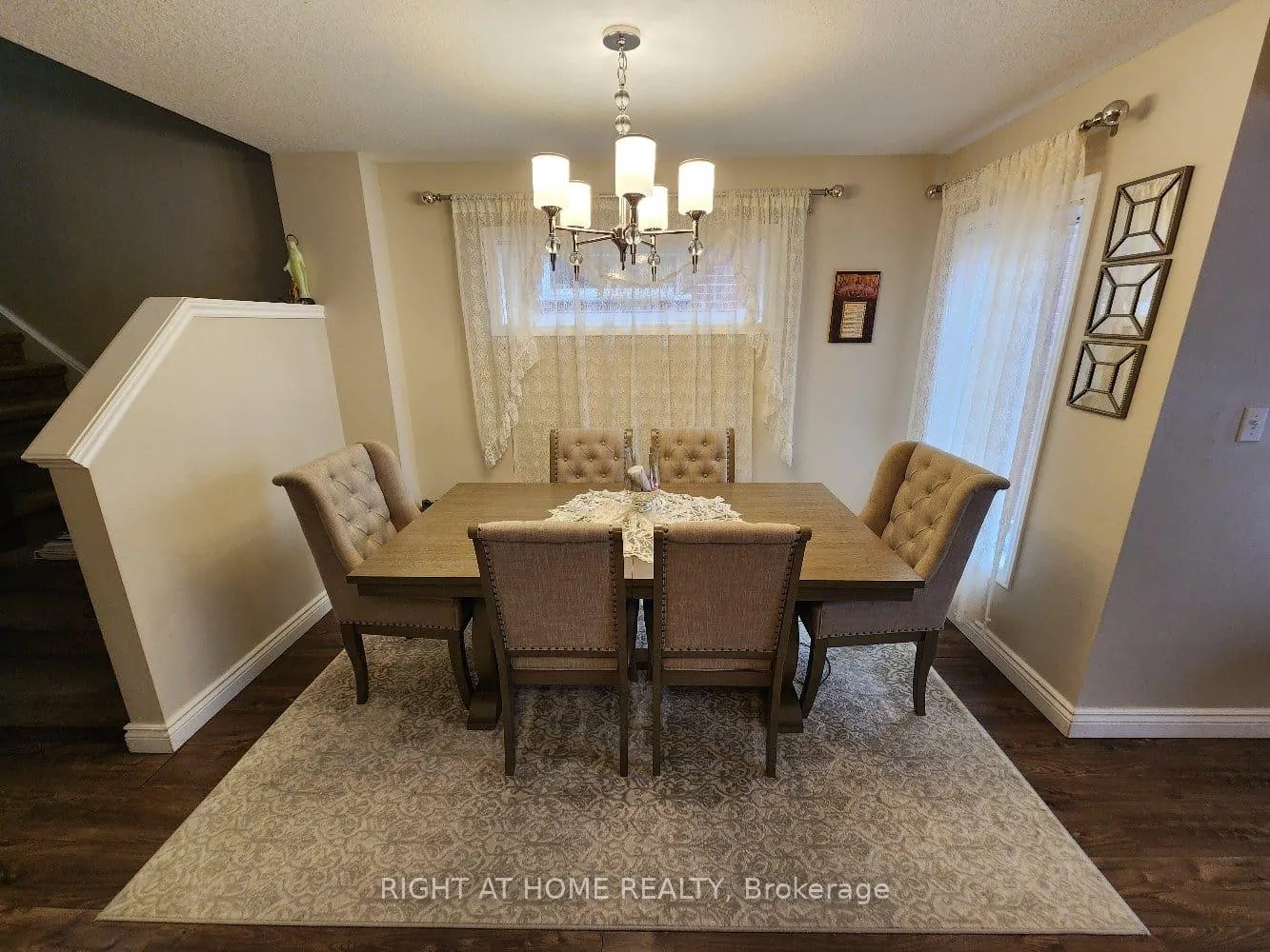 Photo 3 of 49 curzon Crescent, Guelph, Willow West/Sugarbush/West Acres — HOMEH