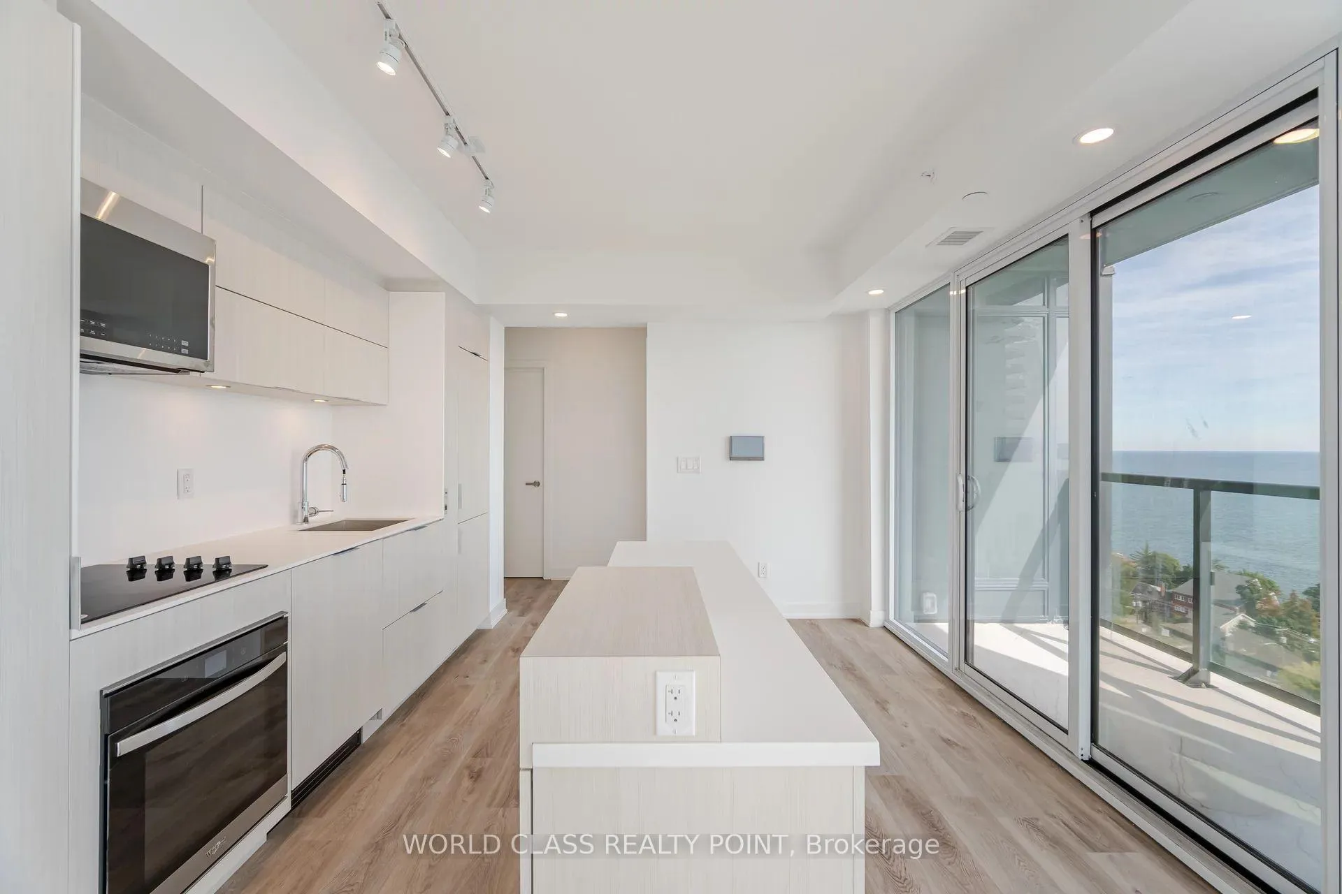 Photo 11 of Unit 1407, 370 Martha Street, Burlington, Brant — HOMEH