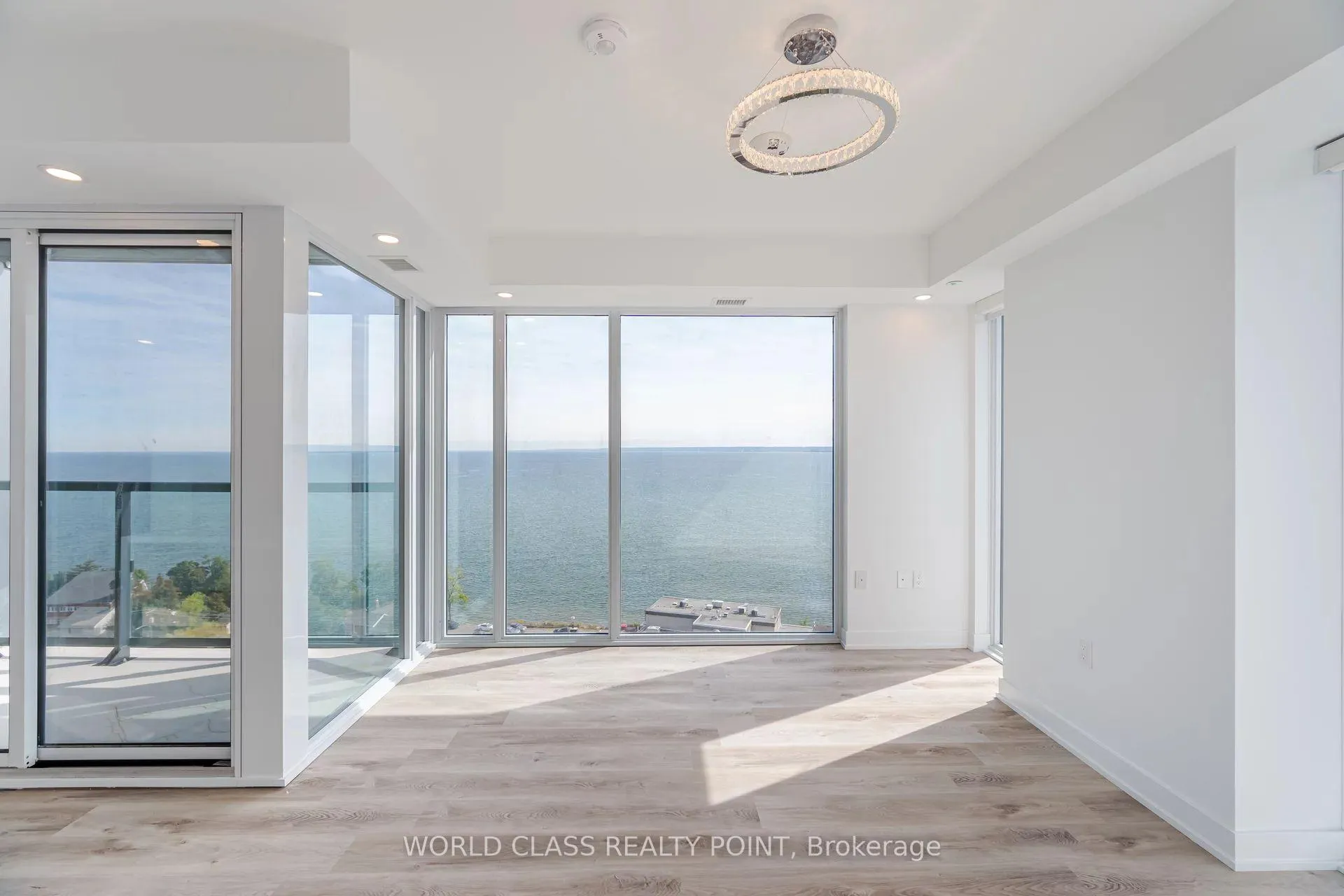 Photo 14 of Unit 1407, 370 Martha Street, Burlington, Brant — HOMEH