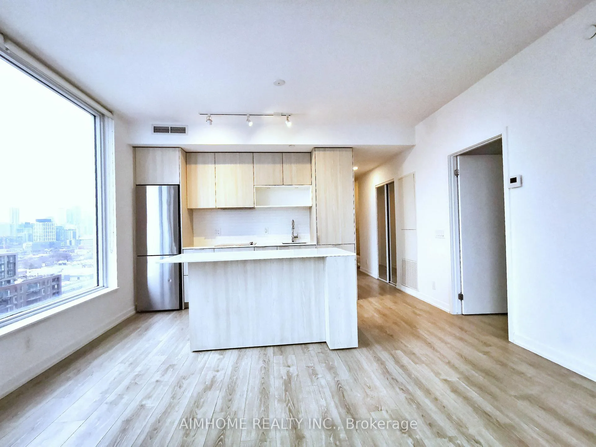Front of Unit 1409, 20 Tubman Avenue