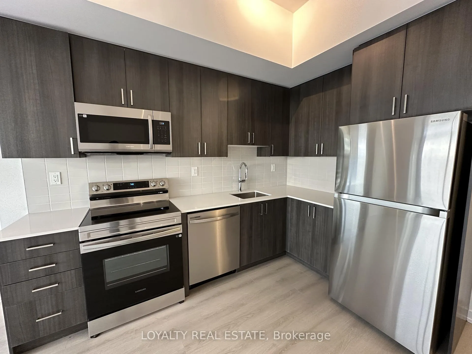Photo 3 of Unit 612, 1435 Celebration Drive, Pickering, Bay Ridges — HOMEH