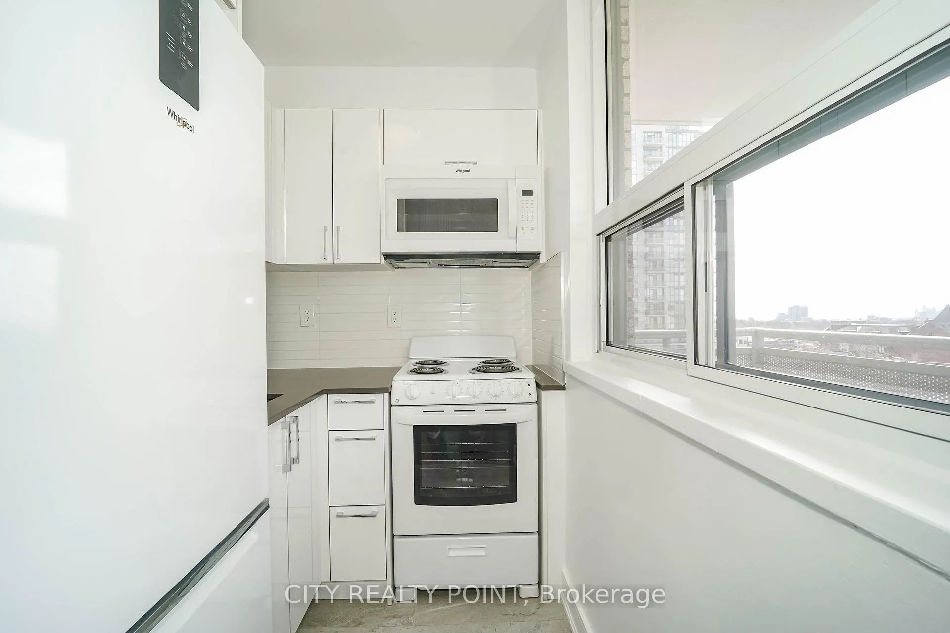 Photo 9 of Unit 301, 1500 Bathurst Street, Toronto, Humewood-Cedarvale — HOMEH