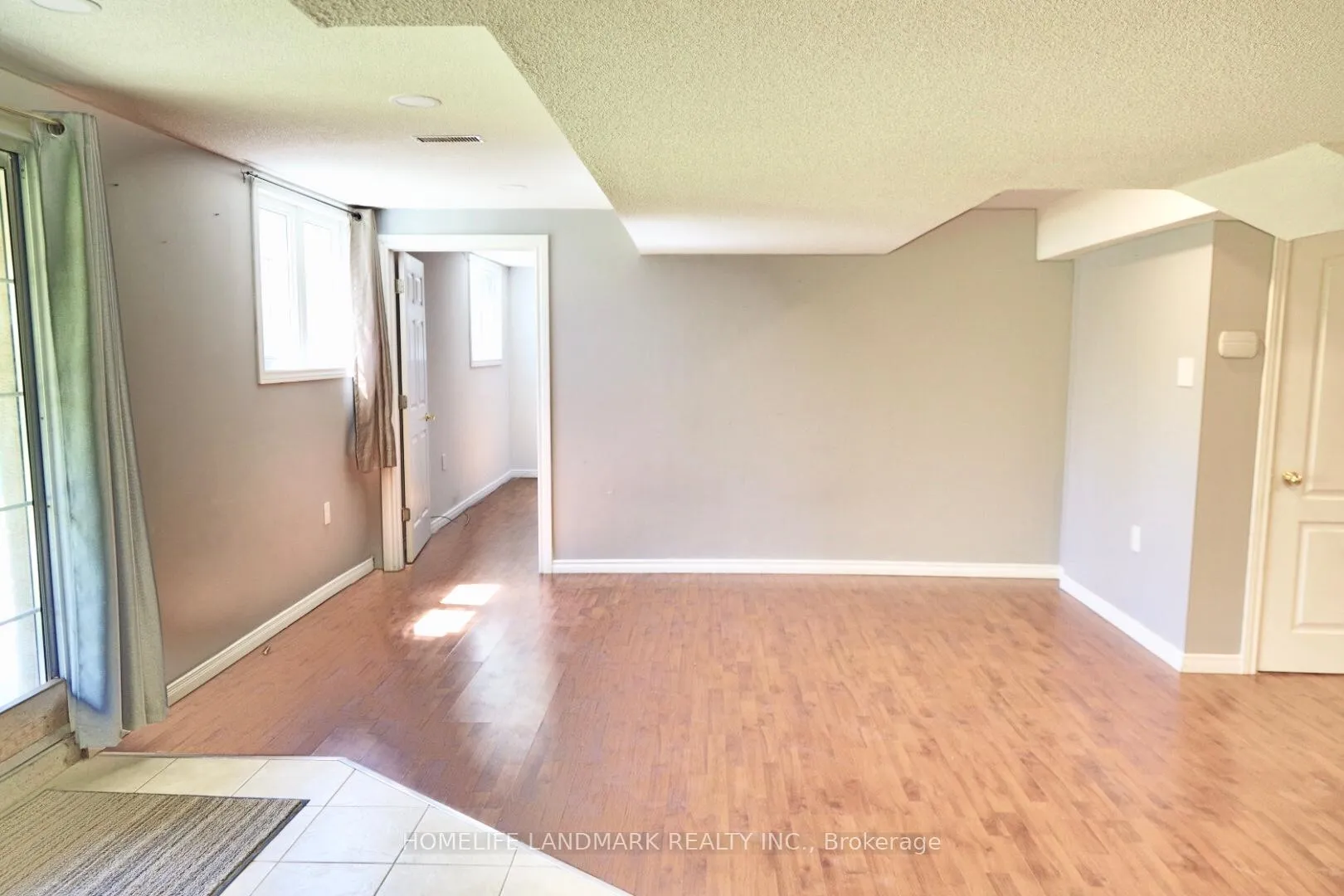 Photo 6 of 49 Williamson Drive W, Ajax, Northwest Ajax — HOMEH