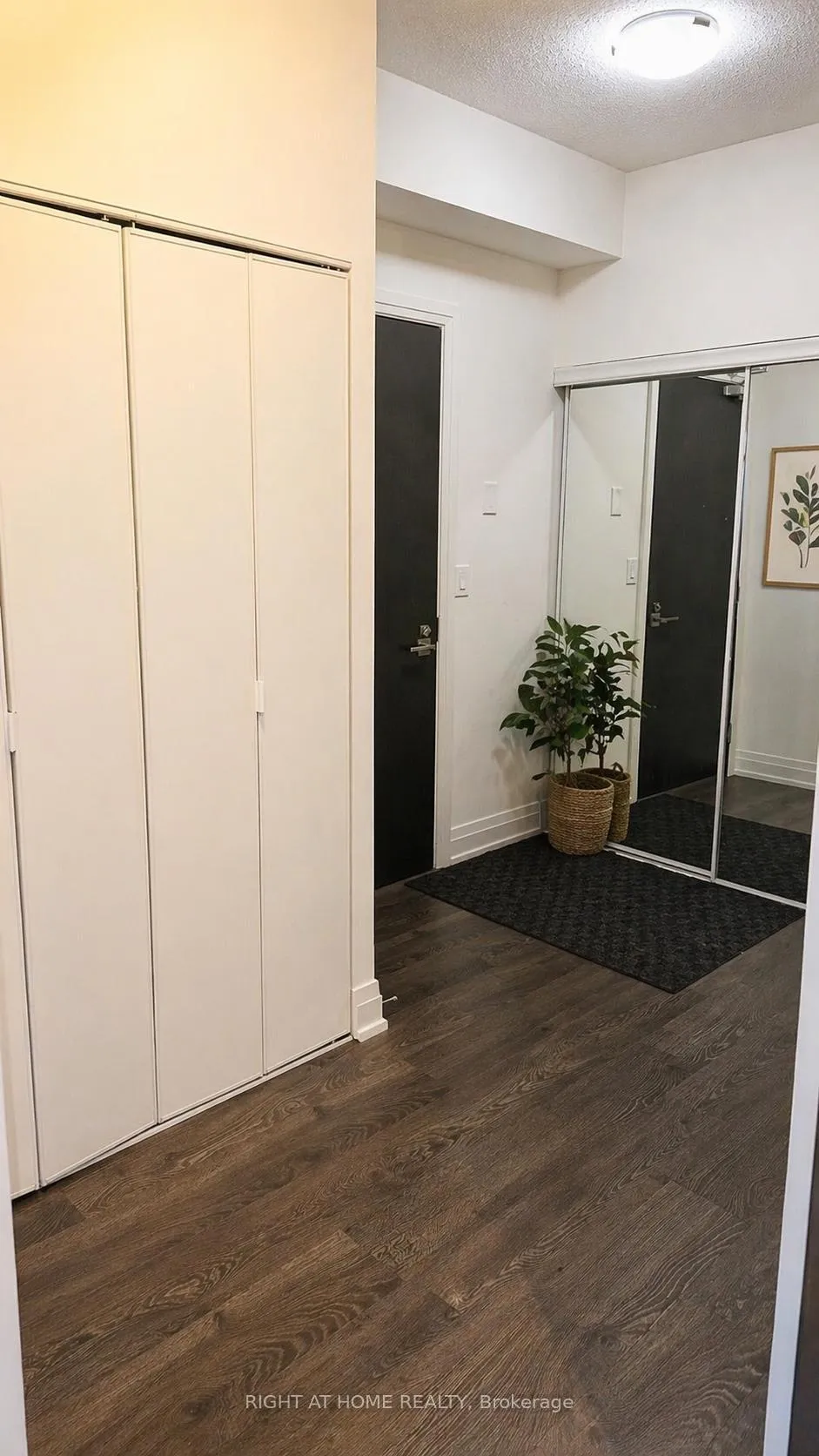 Photo 8 of Unit 2301, 3600 Highway 7, Vaughan, Vaughan Corporate Centre — HOMEH