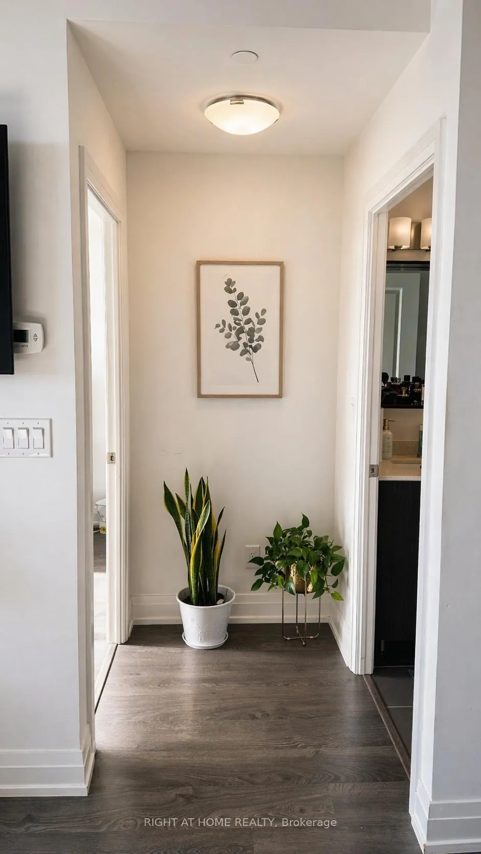 Photo 11 of Unit 2301, 3600 Highway 7, Vaughan, Vaughan Corporate Centre — HOMEH