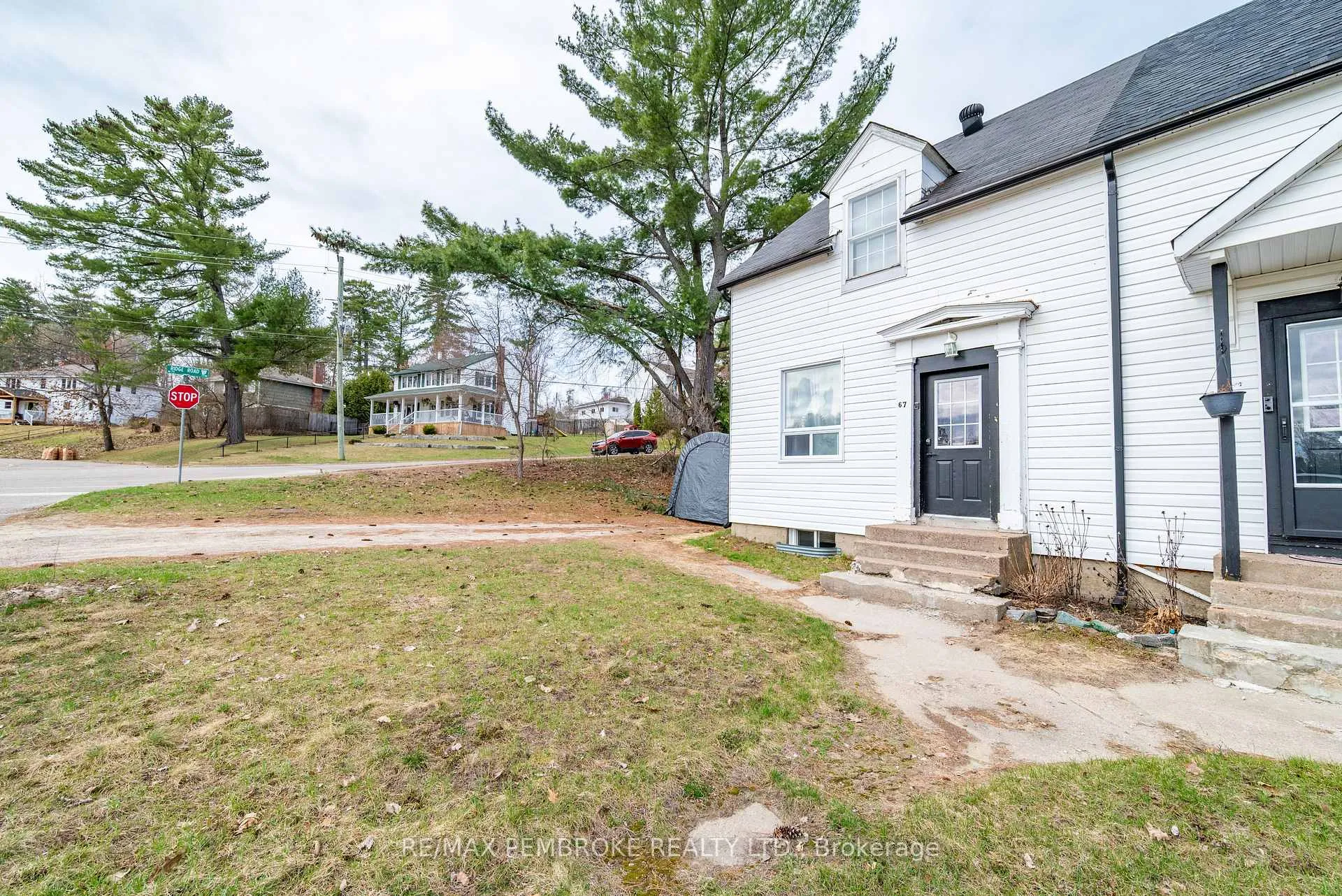 Photo 3 of 67 Alder Crescent, Deep River — HOMEH
