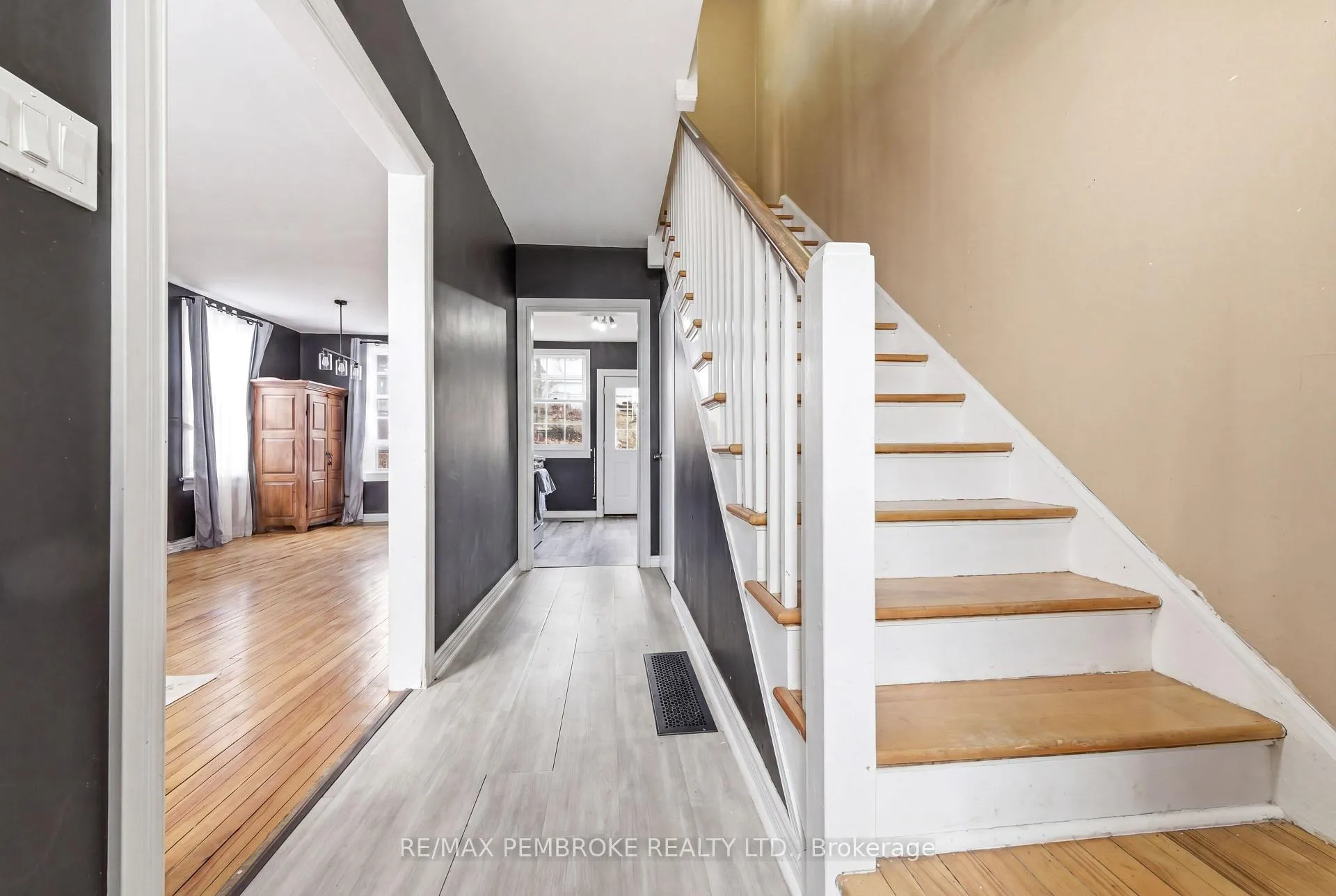 Photo 5 of 67 Alder Crescent, Deep River — HOMEH