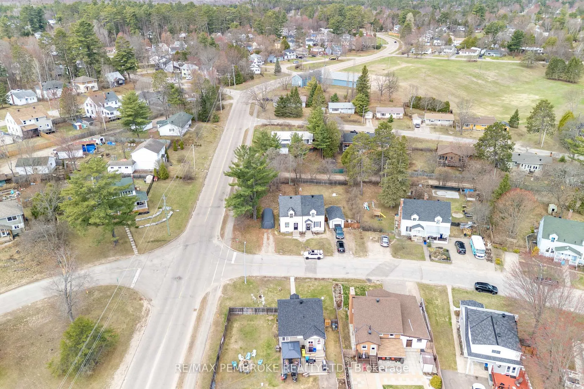 Photo 45 of 67 Alder Crescent, Deep River — HOMEH
