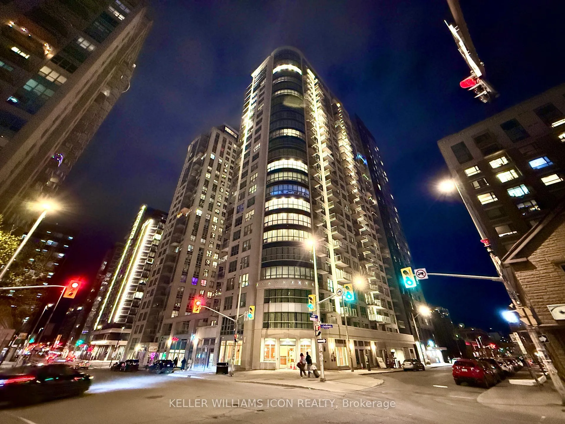 Front of Unit 1601, 195 Besserer Street