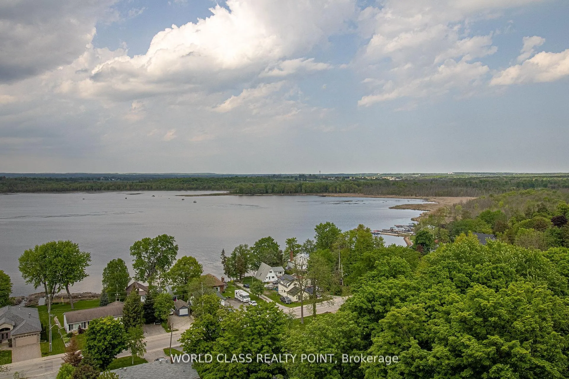 Photo 10 of Unit 1007, 56 Lakeside Terrace, Barrie, Little Lake — HOMEH