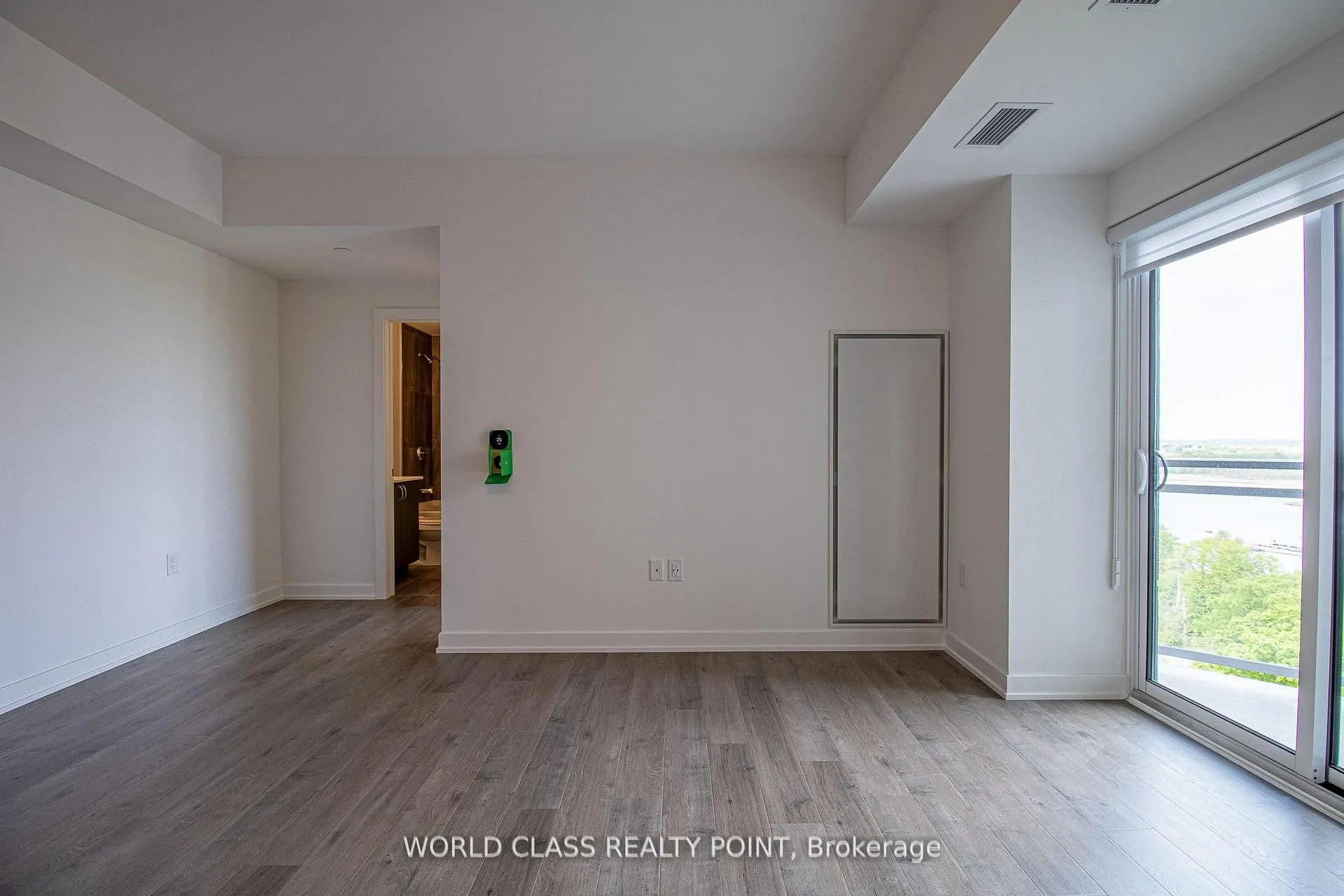 Photo 16 of Unit 1007, 56 Lakeside Terrace, Barrie, Little Lake — HOMEH