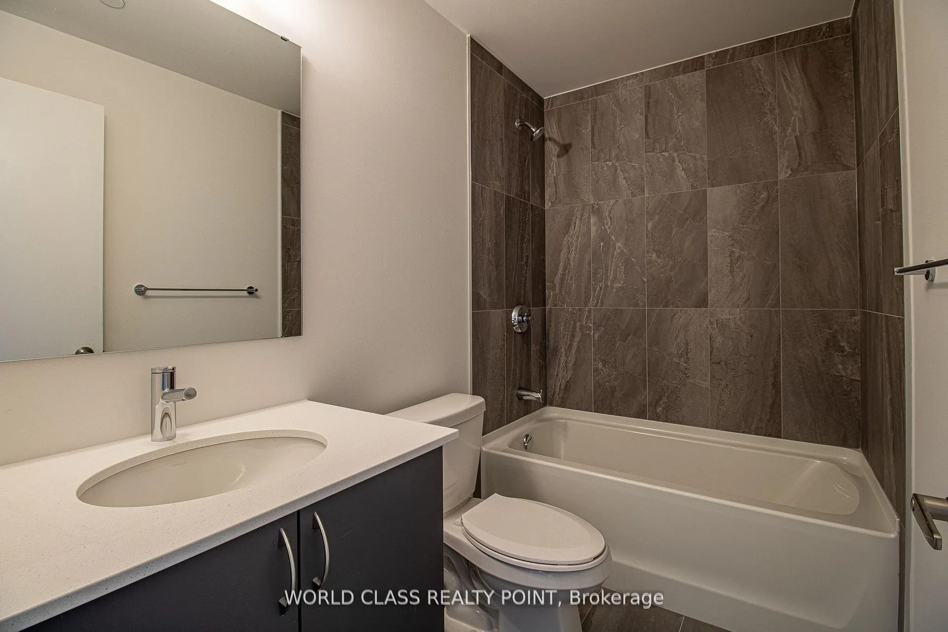 Photo 26 of Unit 1007, 56 Lakeside Terrace, Barrie, Little Lake — HOMEH