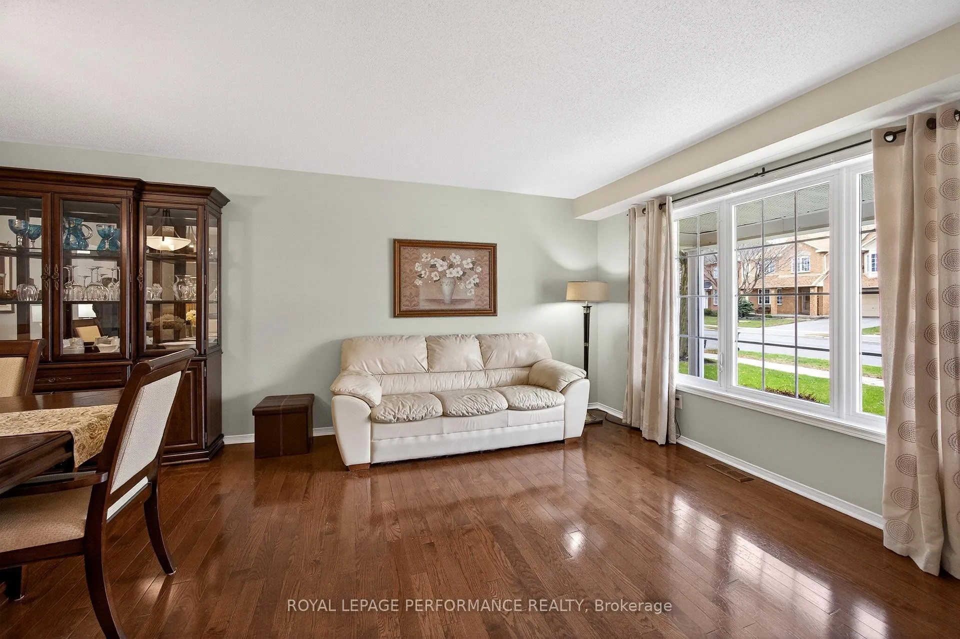 Photo 8 of 2102 Esprit Drive, Ottawa, Avalon East — HOMEH