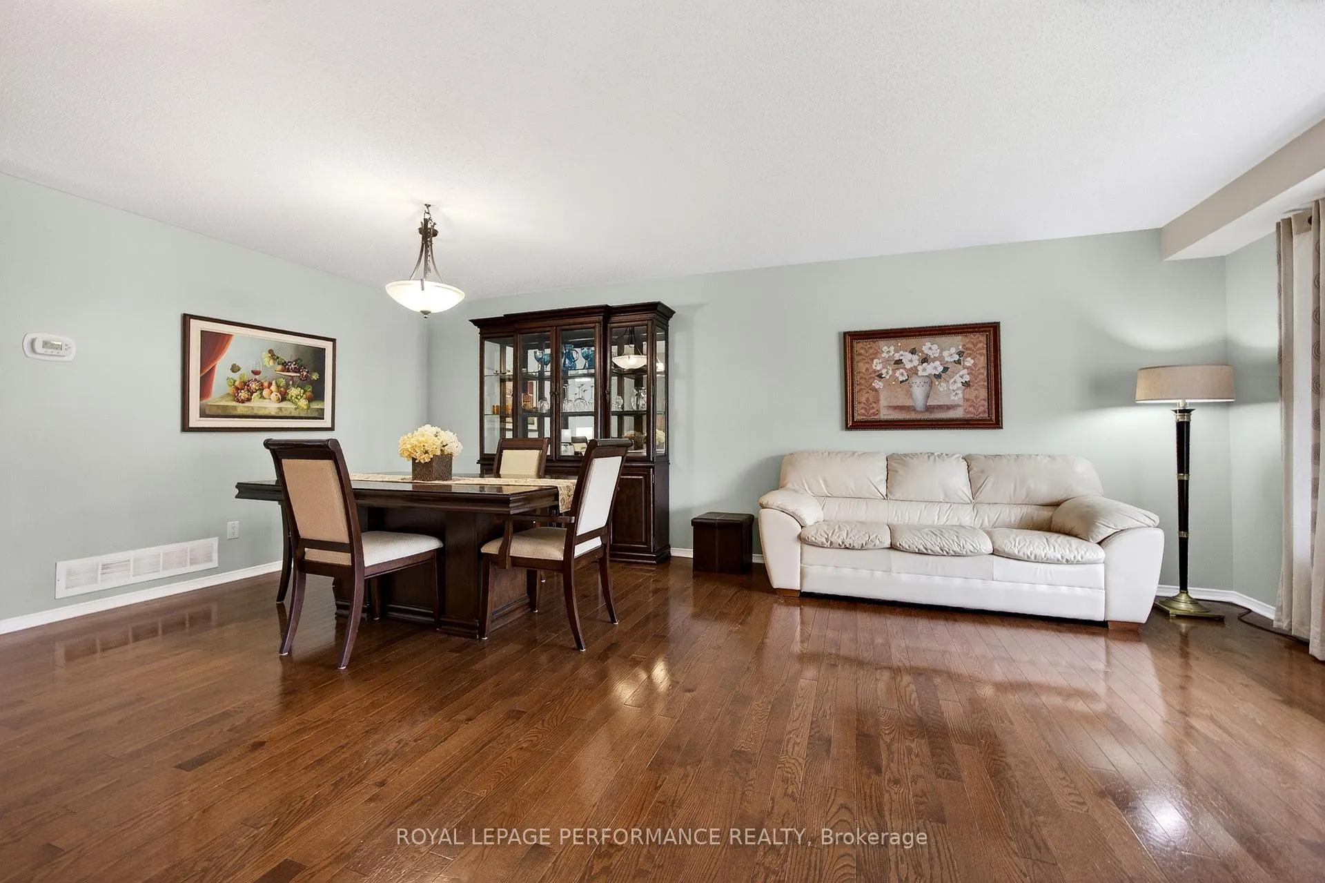 Photo 10 of 2102 Esprit Drive, Ottawa, Avalon East — HOMEH