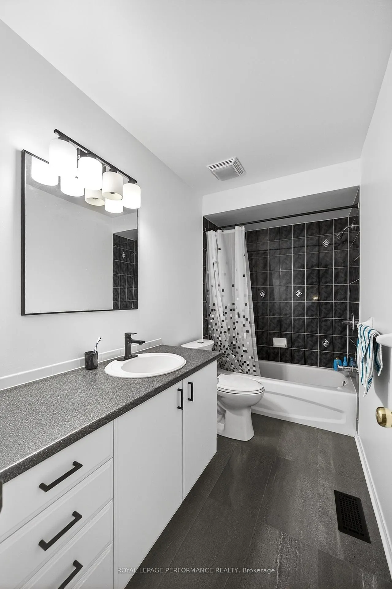 Photo 47 of 2102 Esprit Drive, Ottawa, Avalon East — HOMEH