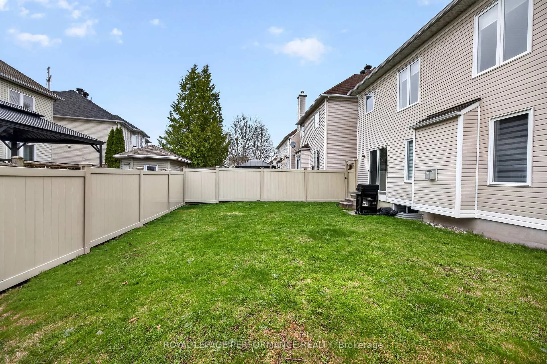 Photo 49 of 2102 Esprit Drive, Ottawa, Avalon East — HOMEH