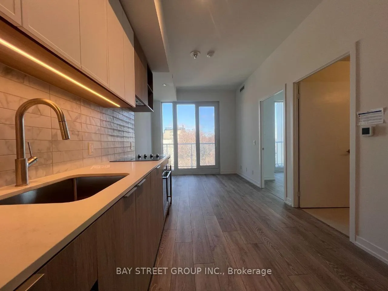 Photo 4 of Unit 735, 2020 Bathurst Street, Toronto, Humewood-Cedarvale — HOMEH