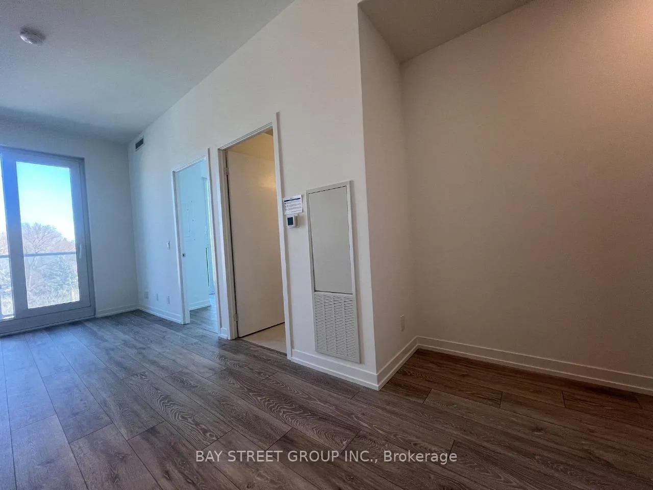 Photo 5 of Unit 735, 2020 Bathurst Street, Toronto, Humewood-Cedarvale — HOMEH