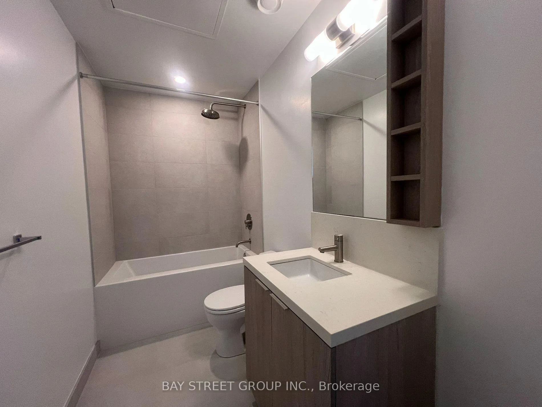 Photo 13 of Unit 735, 2020 Bathurst Street, Toronto, Humewood-Cedarvale — HOMEH