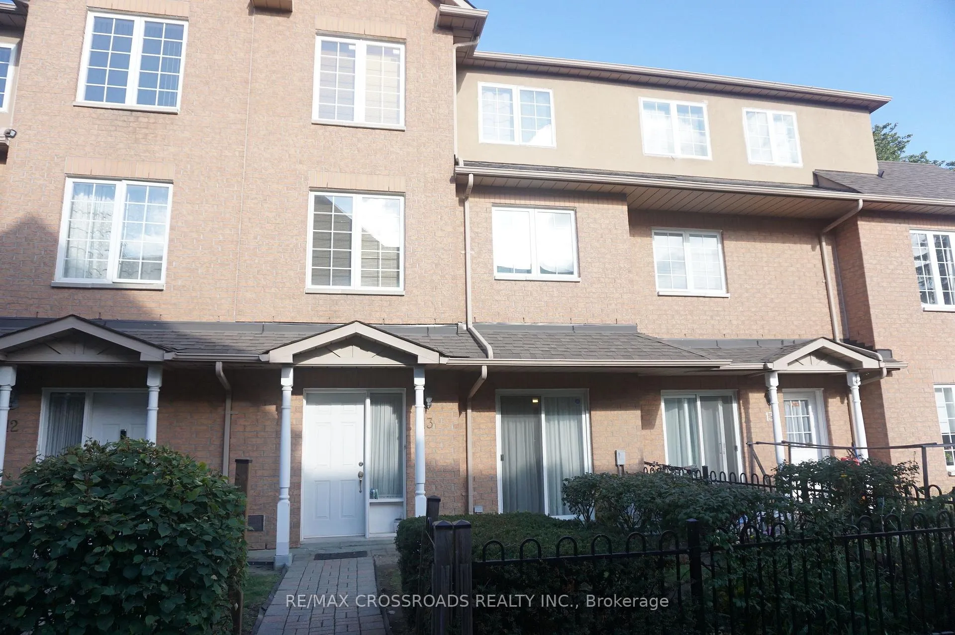 Photo 1 of Unit 13, 12 St Moritz Way, Markham, Unionville — HOMEH