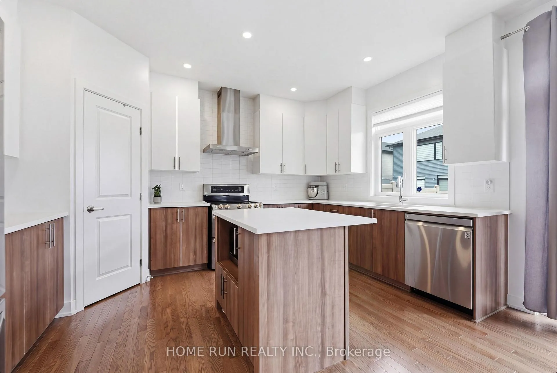 Photo 18 of 78 Big Dipper Street, Ottawa, Riverside South/Gloucester Glen — HOMEH