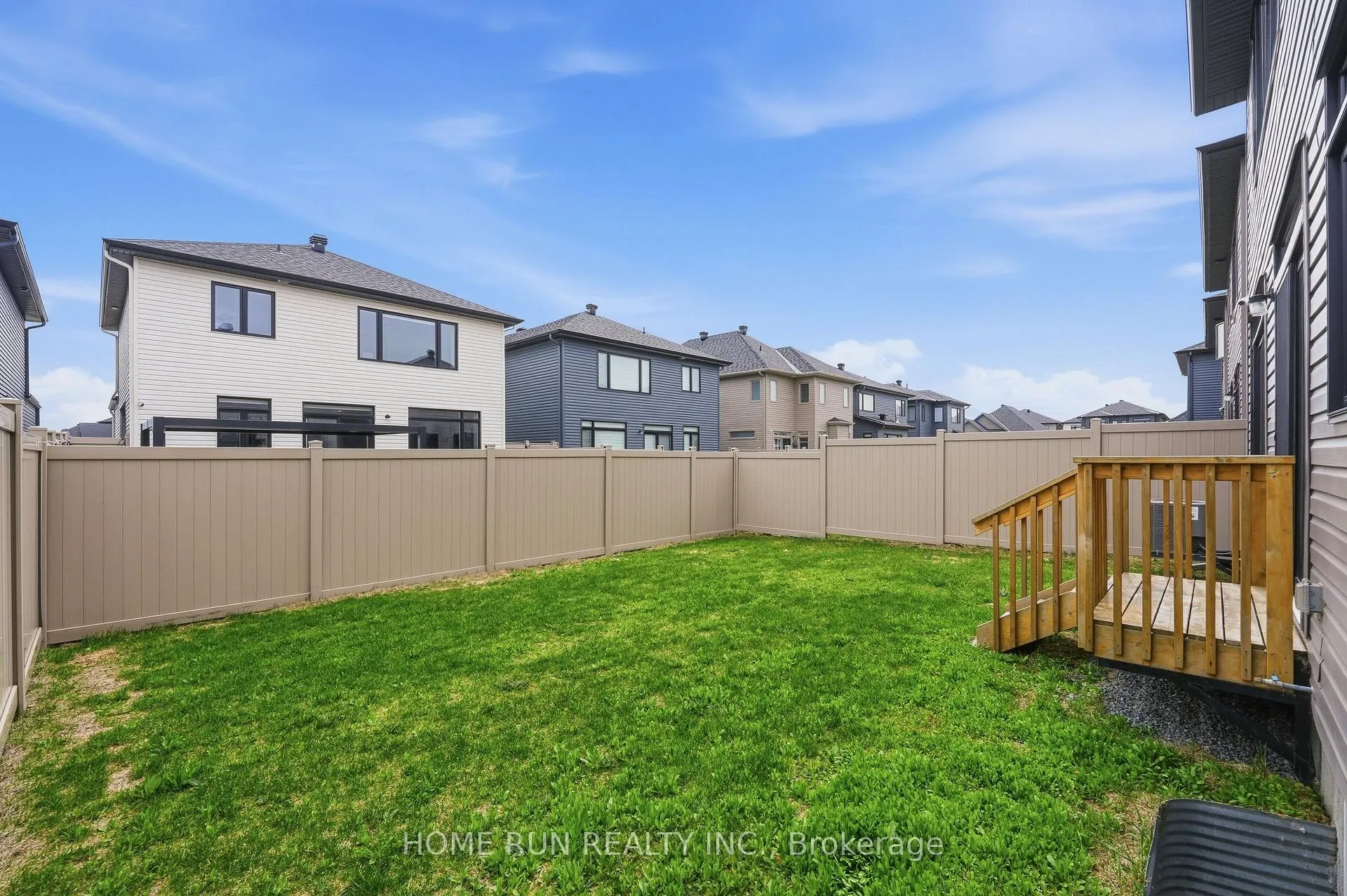 Photo 45 of 78 Big Dipper Street, Ottawa, Riverside South/Gloucester Glen — HOMEH