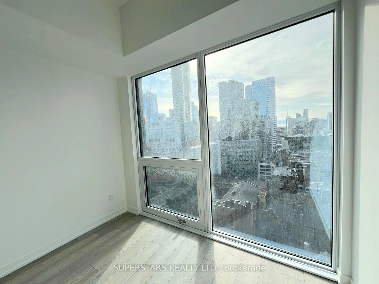Photo 9 of Unit 2109, 82 Dalhousie Street, Toronto, Church-Yonge Corridor — HOMEH