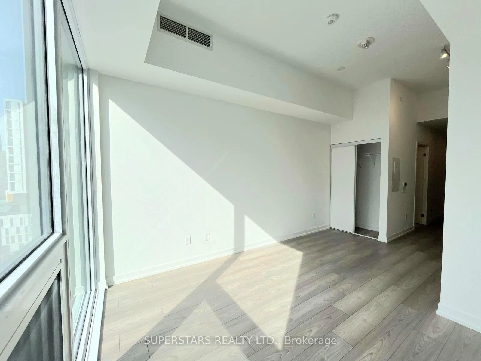 Photo 11 of Unit 2109, 82 Dalhousie Street, Toronto, Church-Yonge Corridor — HOMEH