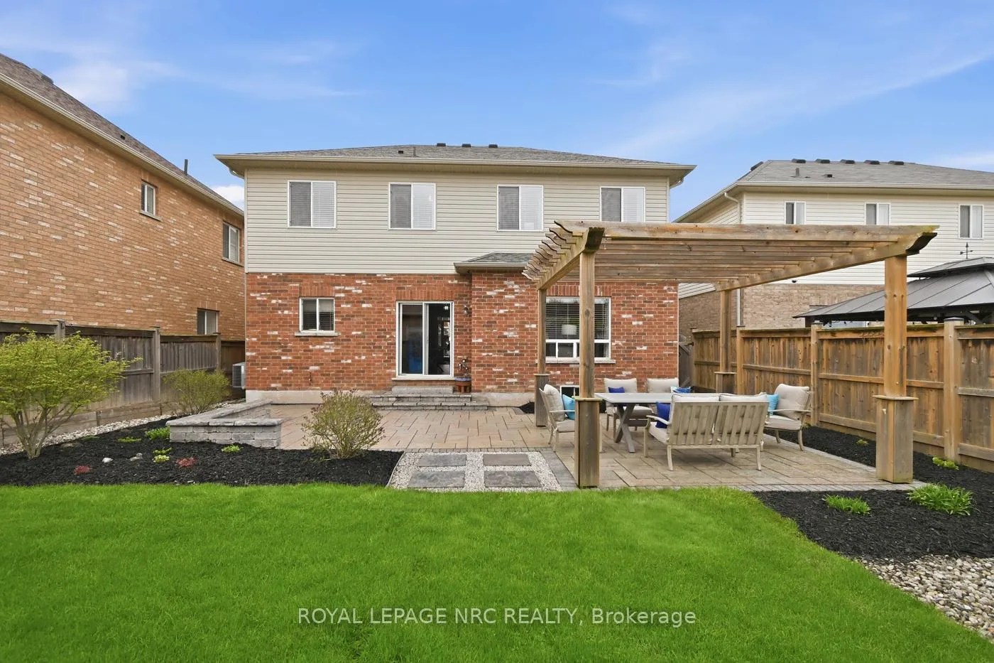 Photo 9 of 9105 White Oak Avenue, Niagara Falls, Lyons Creek — HOMEH