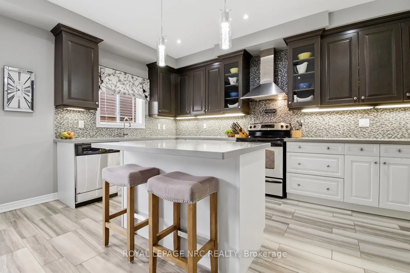 Photo 17 of 9105 White Oak Avenue, Niagara Falls, Lyons Creek — HOMEH
