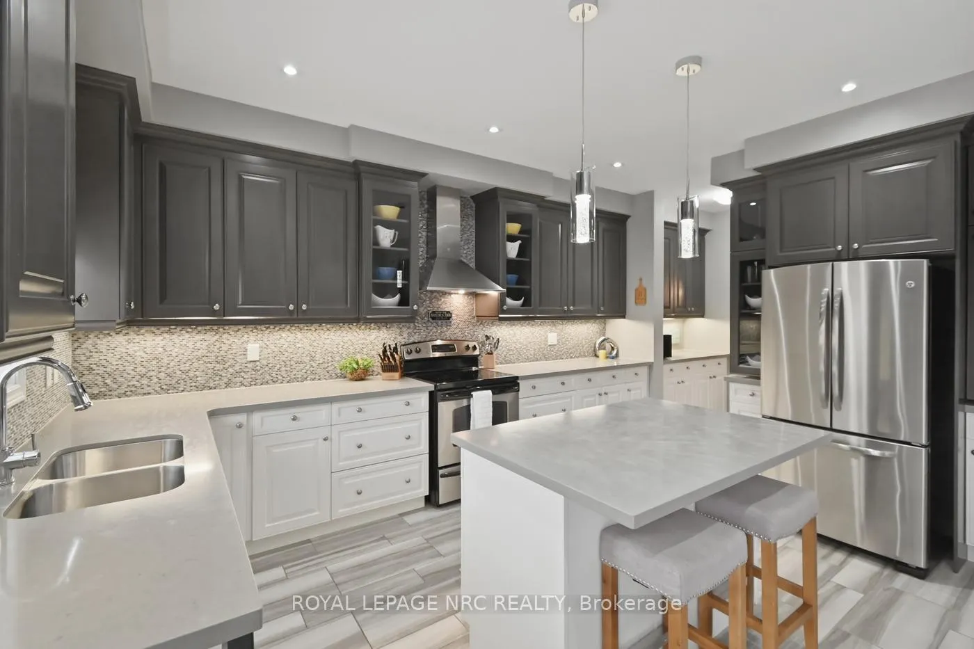 Photo 32 of 9105 White Oak Avenue, Niagara Falls, Lyons Creek — HOMEH