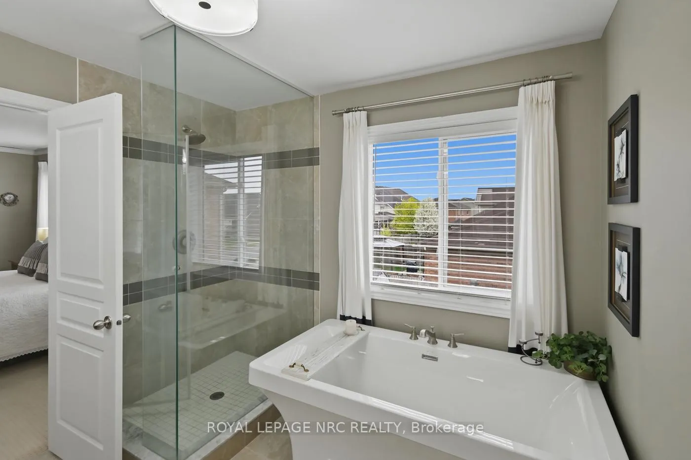 Photo 39 of 9105 White Oak Avenue, Niagara Falls, Lyons Creek — HOMEH