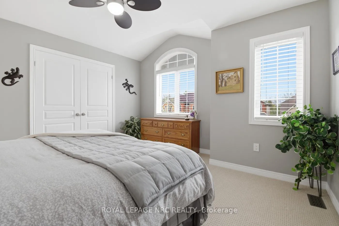 Photo 43 of 9105 White Oak Avenue, Niagara Falls, Lyons Creek — HOMEH