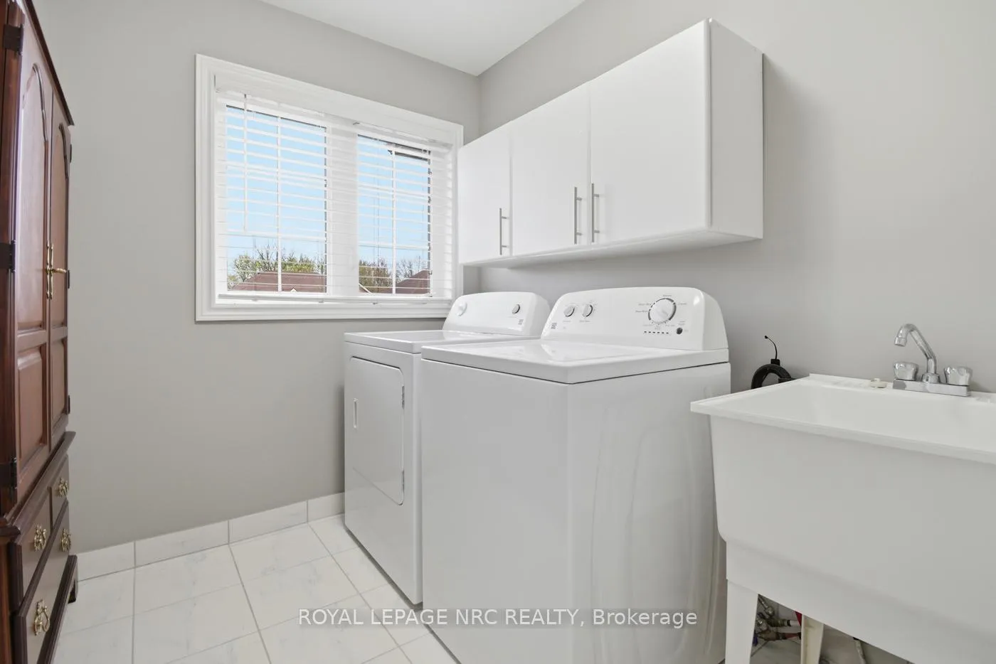 Photo 44 of 9105 White Oak Avenue, Niagara Falls, Lyons Creek — HOMEH