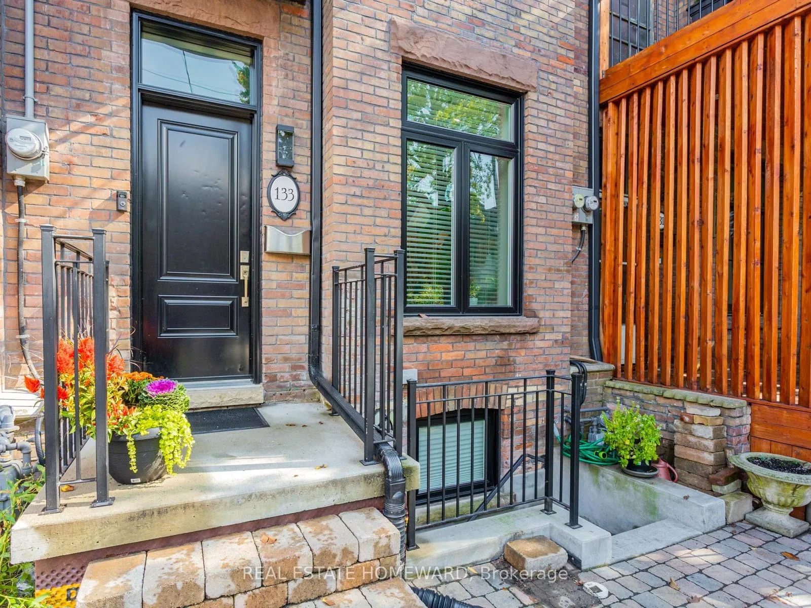 Photo 4 of 133 Cowan Avenue, Toronto, South Parkdale — HOMEH