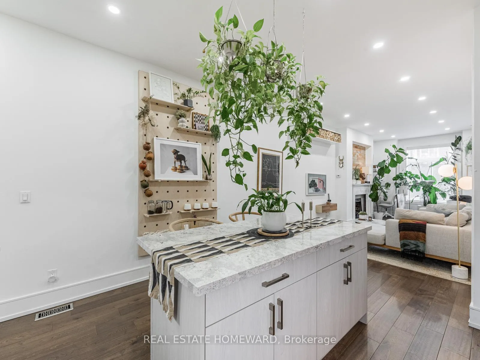 Photo 40 of 133 Cowan Avenue, Toronto, South Parkdale — HOMEH